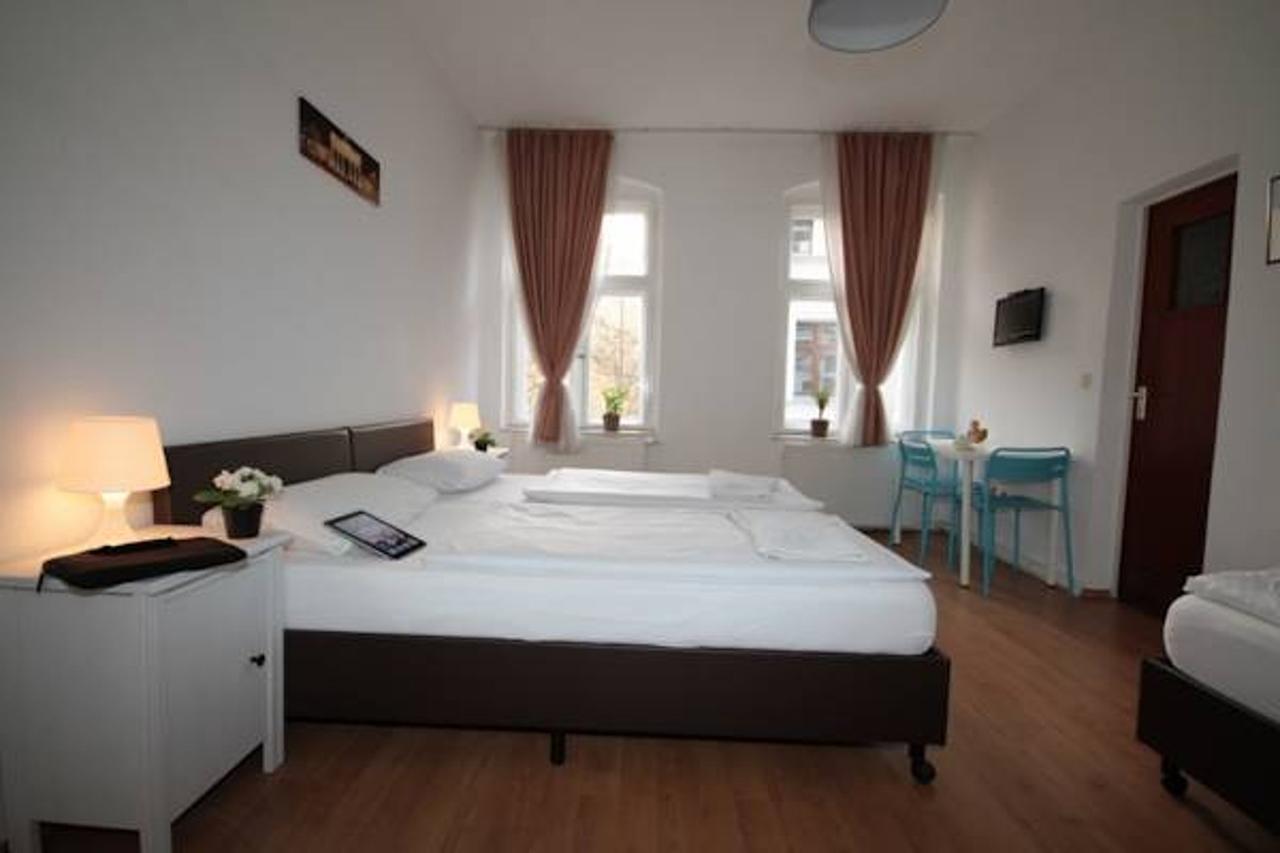 Hotel Altstadt Spandau Seeburg  ภายนอก รูปภาพ